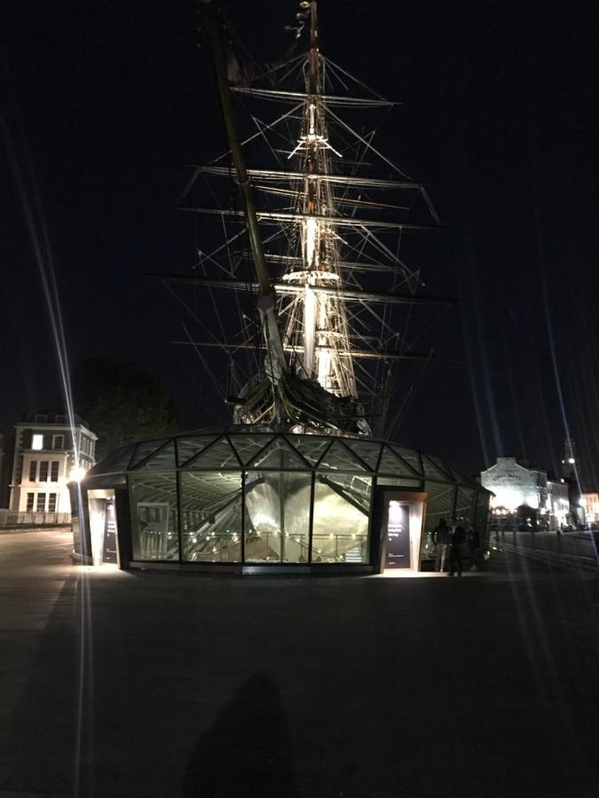 Riverside Cutty Sark 2Bd Retreat Лондон Екстериор снимка
